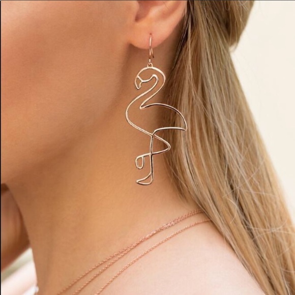 Beautiful Flamingo Earrings!!!!!!!! - Picture 1 of 3